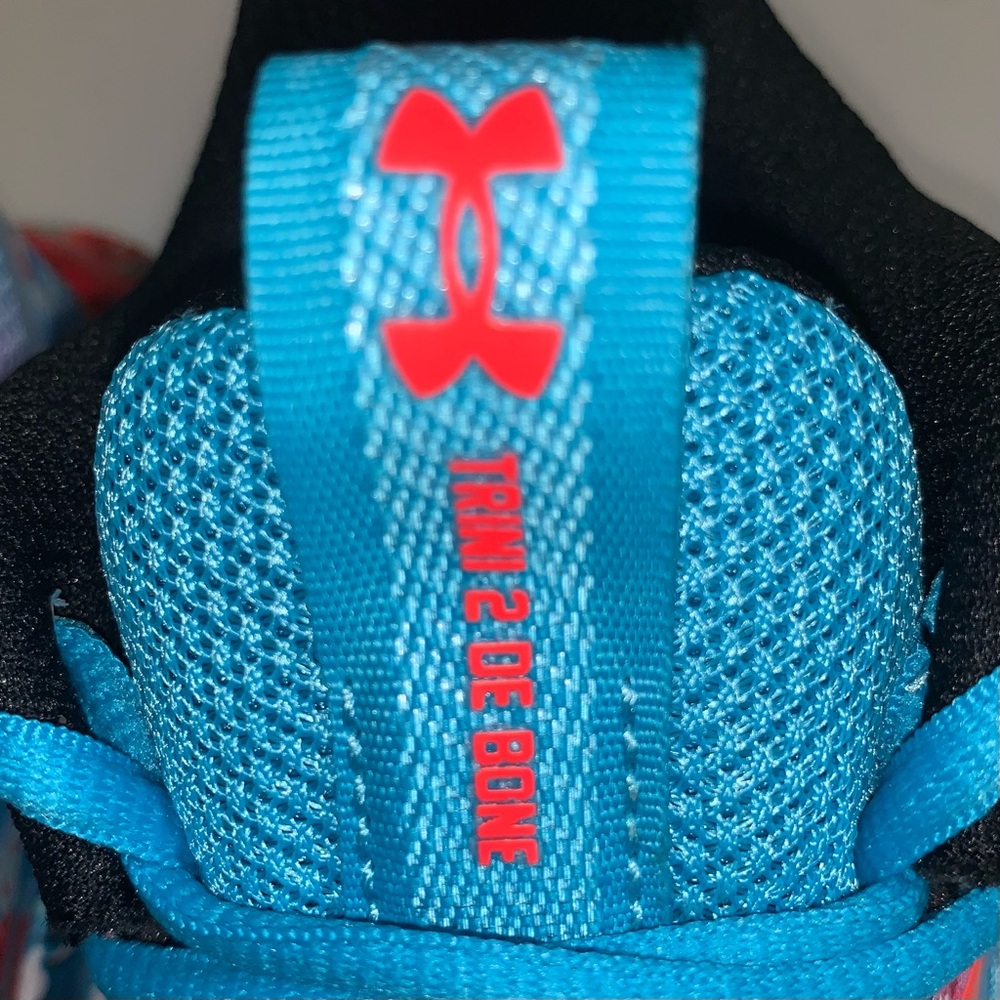 Under Armour Flow Breakthru 3 ‘Floral’ Basketball Shoes-Size 6 Women’s/4.5 Men’s - Picture 12 of 14